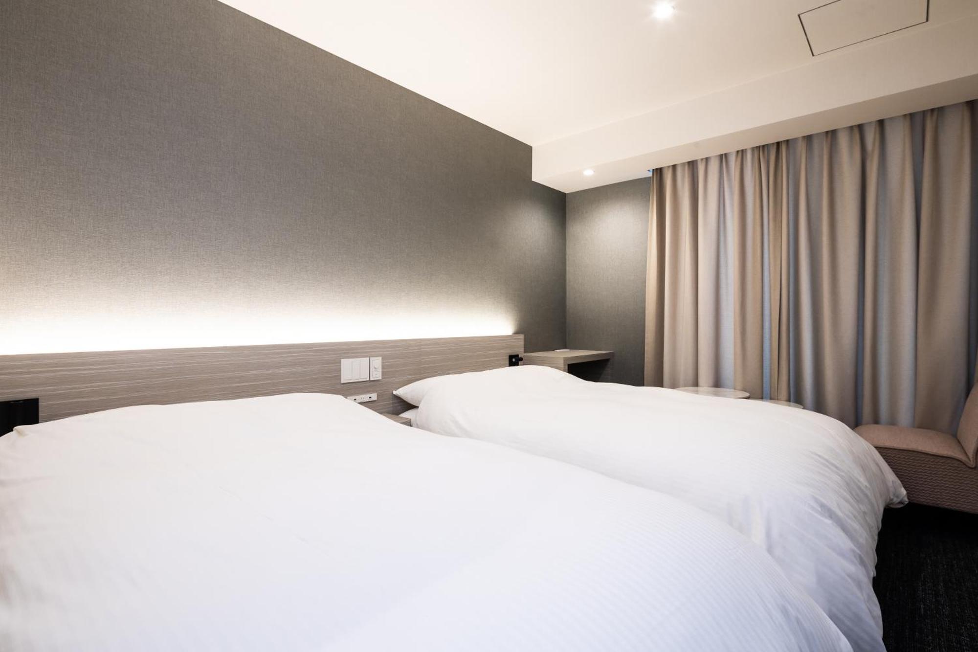 Rota105 Hotel Osaka Exterior photo